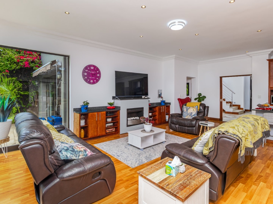 4 Bedroom Property for Sale in Pecanwood Estate North West